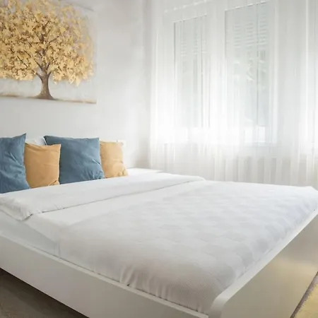 Morea Hotel 3*