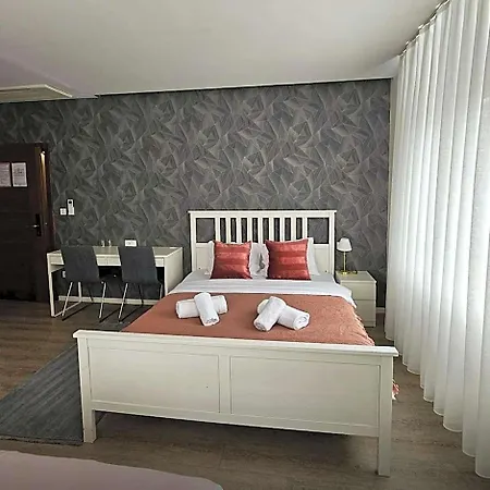 Morea 3*